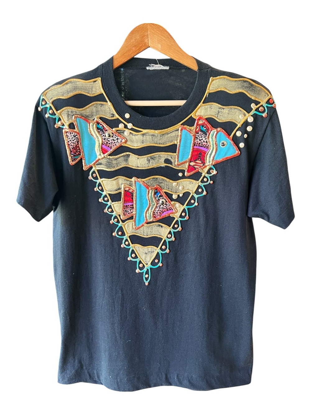 Vintage 80s Black Short Sleeve Tee with Colorful Fish Appliqué | Size L